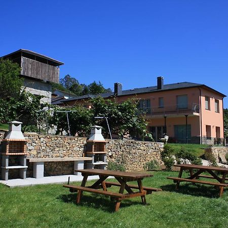 Apartamentos Arcos Del Esva Luarca Exterior photo
