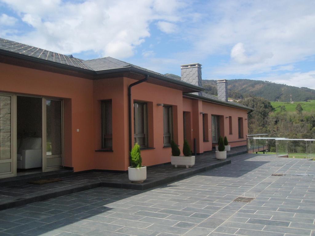 Apartamentos Arcos Del Esva Luarca Exterior photo